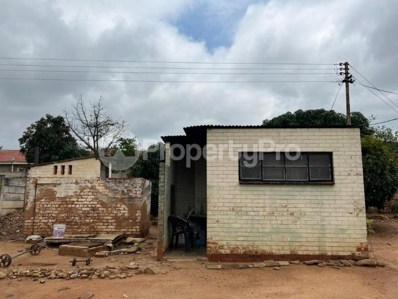 3 bedroom Houses for sale Barham Green (BG) Bellevue Bulawayo South Bulawayo - 4
