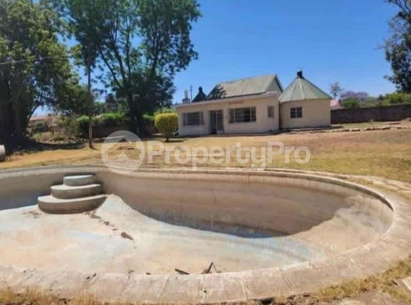 3 bedroom Houses for sale Bellevue , Bulawayo  Bellevue Bulawayo South Bulawayo - 1