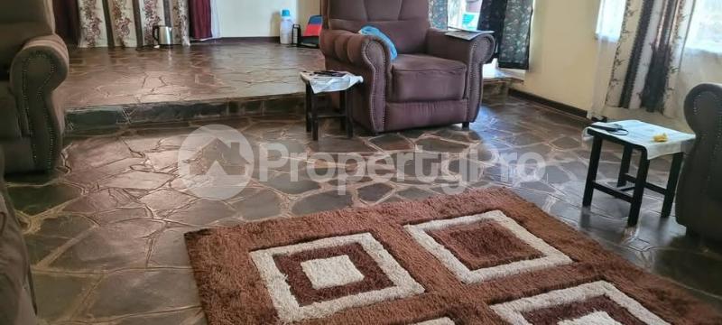3 bedroom Houses for sale ZITF & Matopos Road, Bulawayo Famona Bulawayo South Bulawayo - 10