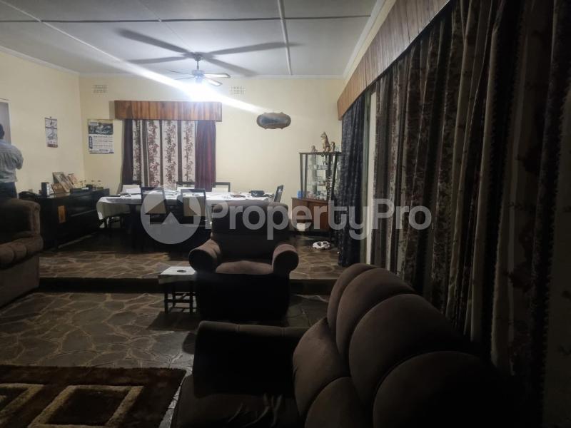 3 bedroom Houses for sale ZITF & Matopos Road, Bulawayo Famona Bulawayo South Bulawayo - 5