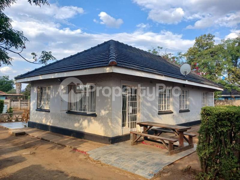 3 bedroom Houses for sale Kenilworth Suburb, Close to Sauerstown Police Station , Bulawayo  Northend Bulawayo North Bulawayo - 6