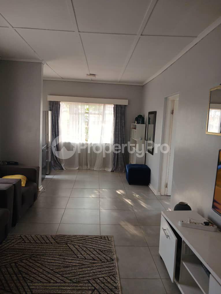 3 bedroom Houses for sale Kenilworth Suburb, Close to Sauerstown Police Station , Bulawayo  Northend Bulawayo North Bulawayo - 7