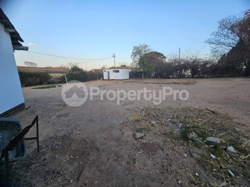 3 bedroom Houses for sale Luveve 4 , Behind Police Luveve Bulawayo High-Density Bulawayo - 5