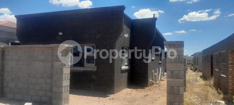 3 bedroom Houses for sale Magwegwe North , Extension , Bulawayo  Magwegwe Bulawayo High-Density Bulawayo - 2