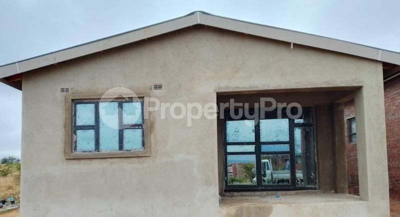 3 bedroom Houses for sale Nkulumane , Near Complex , Bulawayo  Nkulumane Bulawayo High-Density Bulawayo - 3