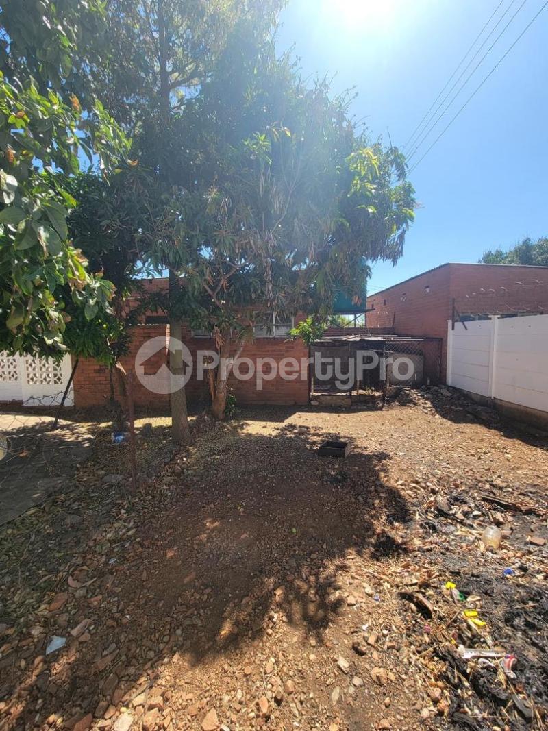 3 bedroom Houses for sale Paddonhurst , Bulawayo  Selbourne Park Bulawayo East Bulawayo - 5