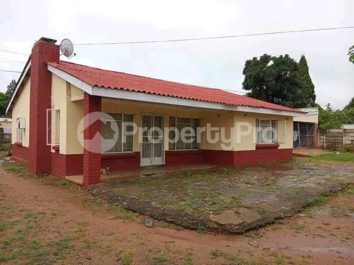 3 bedroom Houses for sale Queens Park West , Bulawayo Northend Bulawayo North Bulawayo - 7