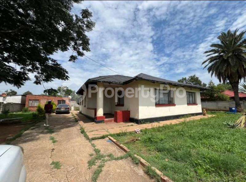 3 bedroom Houses for sale Saucetown , Bulawayo  Northend Bulawayo North Bulawayo - 2