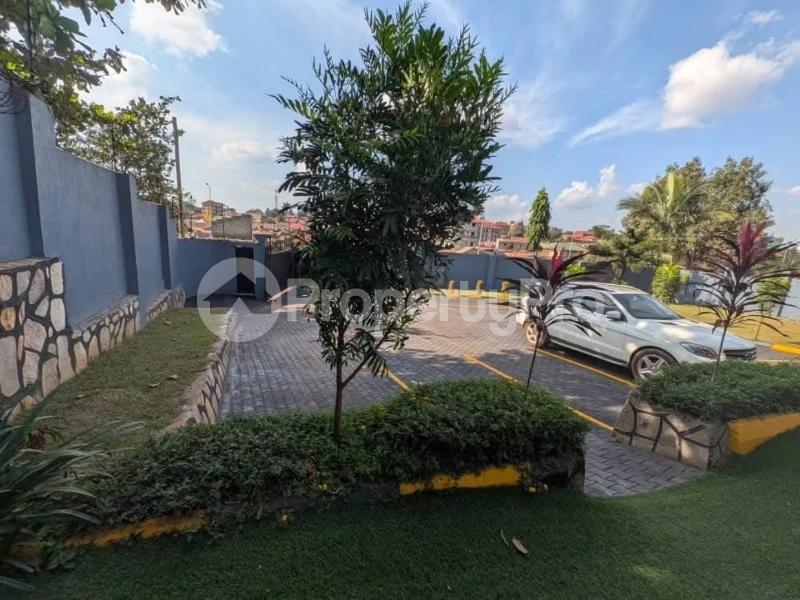 3 bedroom Bungalow Apartment for rent Bukoto road Bukoto Kampala Central - 6