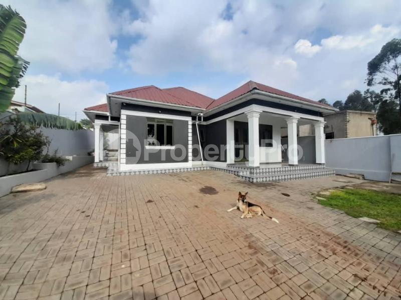 3 bedroom Bungalow Apartment for rent Kampala Central - 3