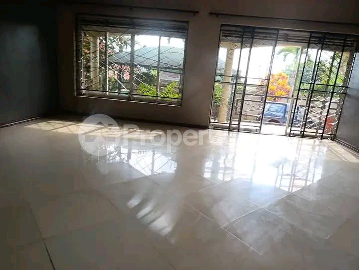 Bungalow Apartment for sale Najjera road  Kampala Central - 5