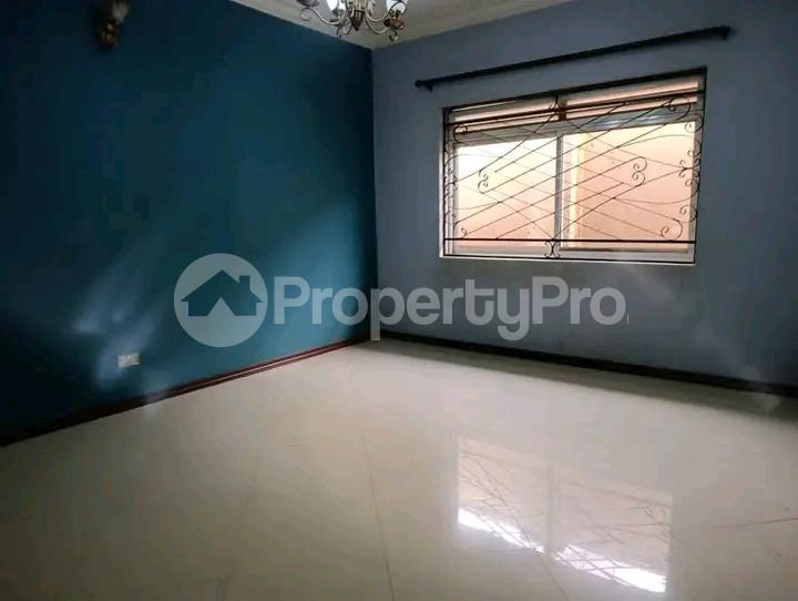 Bungalow Apartment for sale Najjera road  Kampala Central - 8