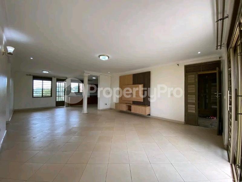 3 bedroom Apartment Block Apartment for rent Kisasi komaboga  Kisaasi Kampala Central - 1
