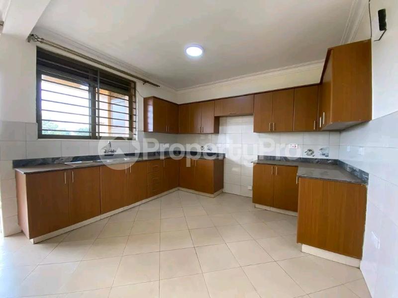3 bedroom Apartment Block Apartment for rent Kisasi komaboga  Kisaasi Kampala Central - 4