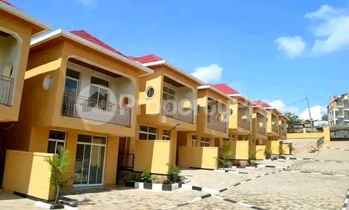 3 bedroom Apartment Block Apartment for rent Kisasi kyanja komaboga road Kisaasi Kampala Central - 4