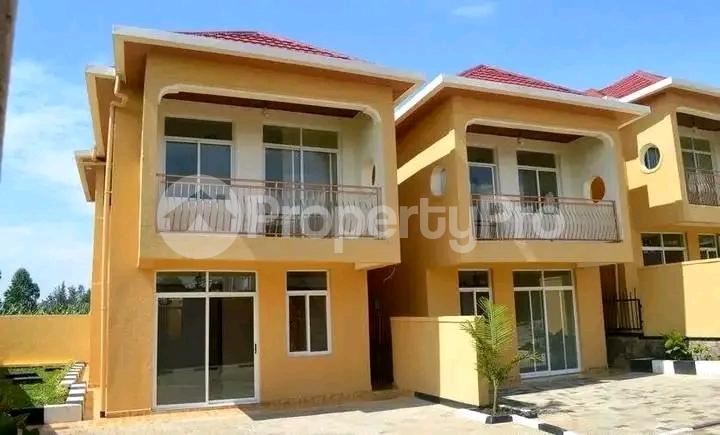 3 bedroom Apartment Block Apartment for rent Kisasi kyanja komaboga road Kisaasi Kampala Central - 1