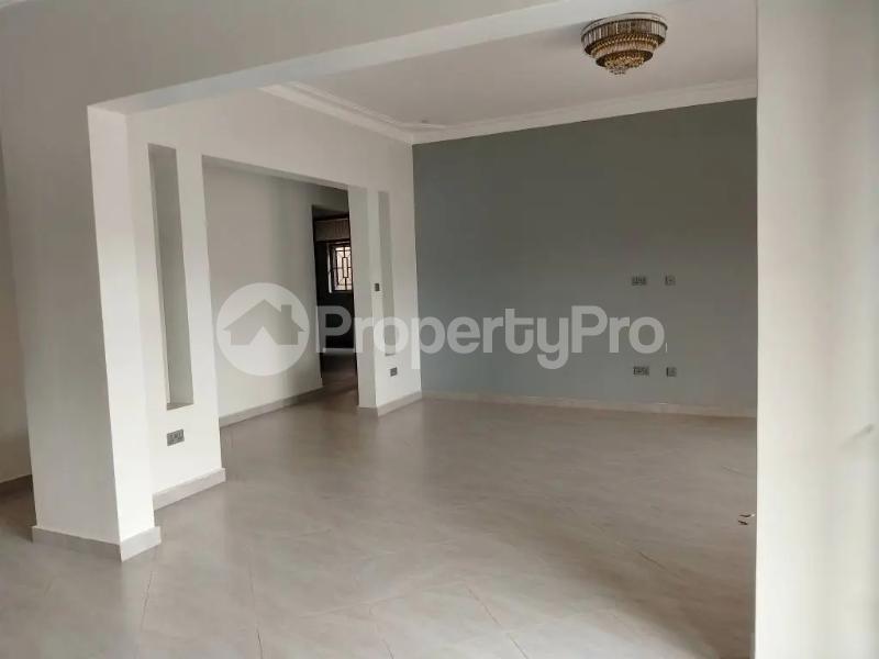 3 bedroom Bungalow Apartment for sale Kira mamerito road  Kira Wakiso Central - 3