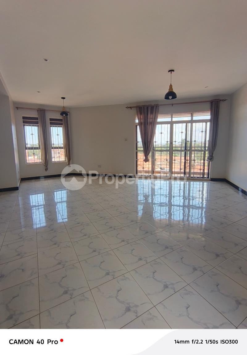 3 bedroom Apartment Block Apartment for rent Bweyogerere road  Kampala Central Kampala Central - 6