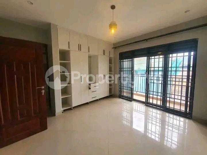 3 bedroom Apartment Block Apartment for rent Bunga kasanga road  Kansanga Kampala Central - 3