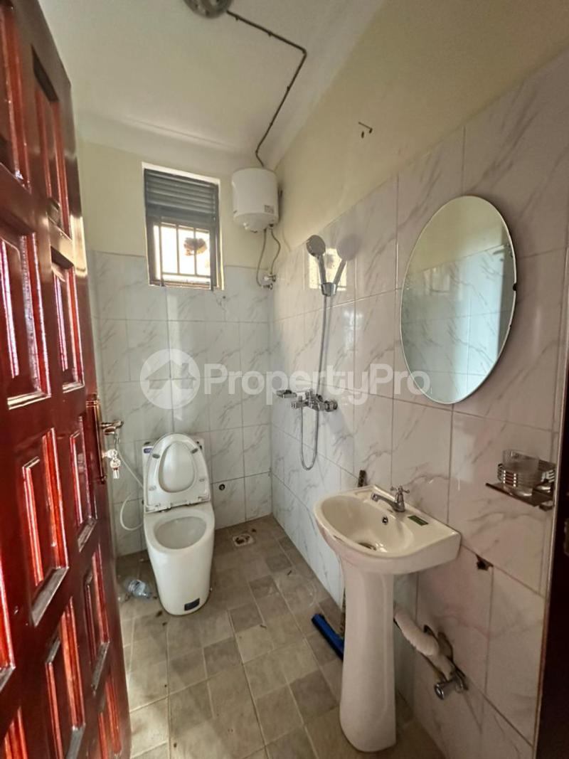 3 bedroom Apartment Block Apartment for rent Busabala Entebbe road  Katabi Wakiso Central - 3