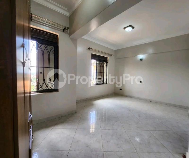 3 bedroom Apartment Block Apartment for rent Kungu kulabilo  Bulambiro Kampala Central - 1