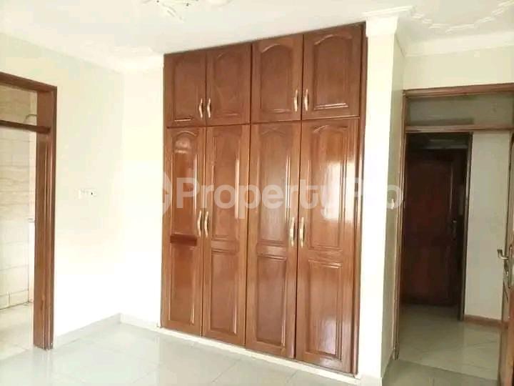 3 bedroom Apartment Block Apartment for rent Kamokya mawanda road  Mulago Kampala Central - 2