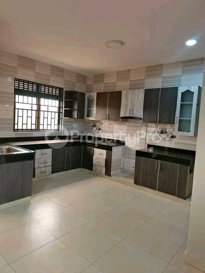 3 bedroom Apartment Block Apartment for rent Kisasi bukoto road  Kisaasi Kampala Central - 1