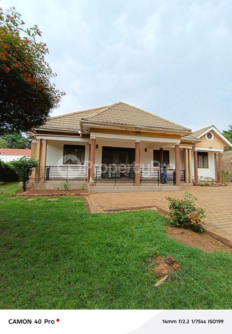 3 bedroom Bungalow Apartment for rent Gayaza road  Gayaza Wakiso Central - 0