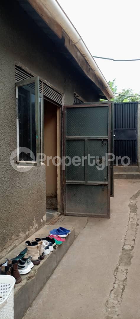 3 bedroom Villa for sale Seeta namilyango road  Goma Mukono Central - 5