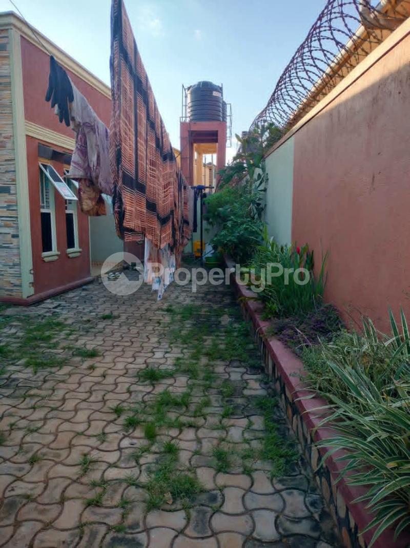 2 bedroom Bungalow Apartment for sale Kira nakwero  Kira Wakiso Central - 4