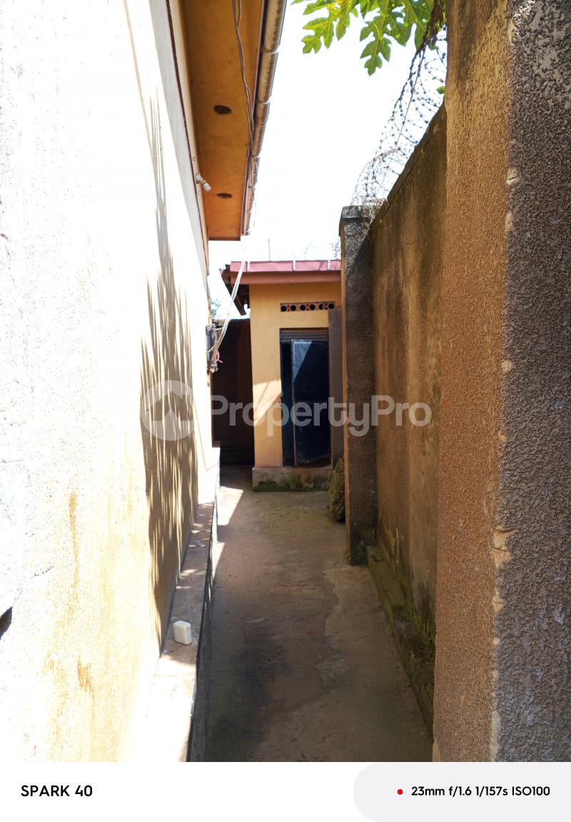 2 bedroom Apartment Block Apartment for sale Bweyogerere kiwanga  Kira Wakiso Central - 6