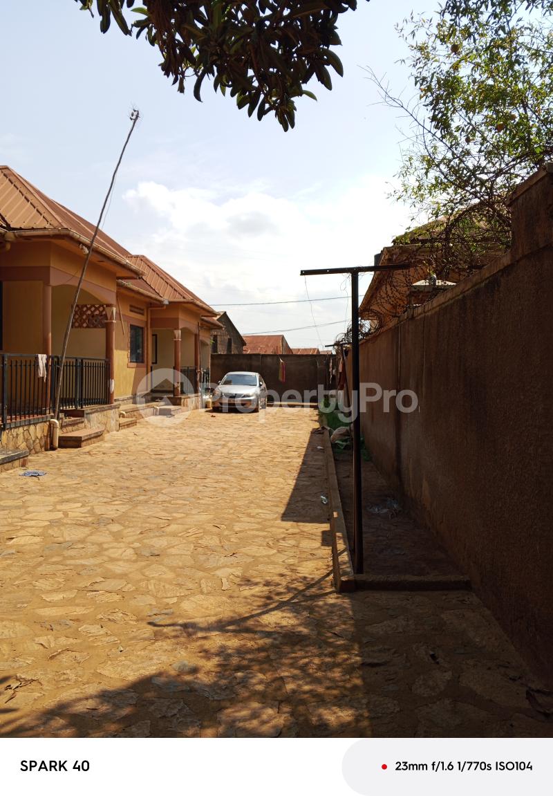 2 bedroom Apartment Block Apartment for sale Bweyogerere kiwanga  Kira Wakiso Central - 4