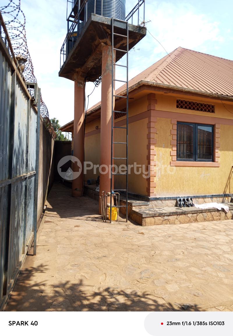 2 bedroom Apartment Block Apartment for sale Bweyogerere kiwanga  Kira Wakiso Central - 2