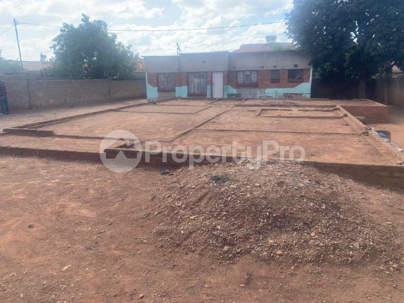 1 bedroom mini flat  Stands & Residential land Land for sale Mahatshula North, Bulawayo Mahatshula Bulawayo North Bulawayo - 1
