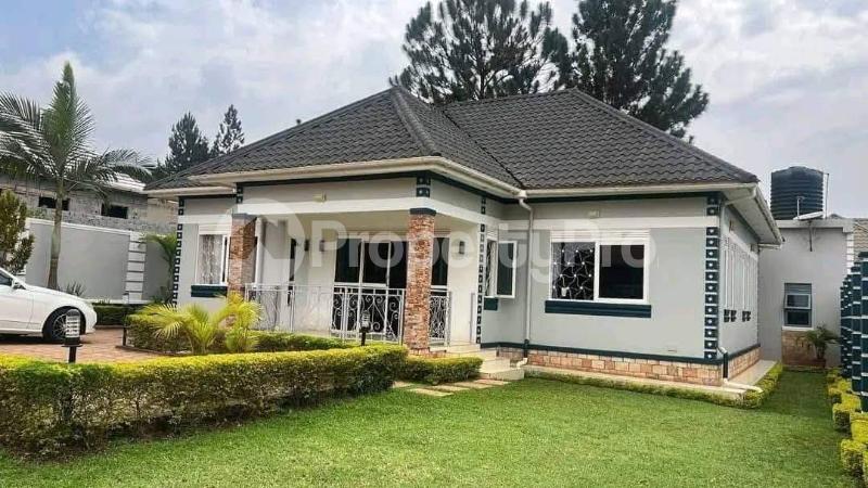 3 bedroom Villa for sale Gayaza road  Gayaza Wakiso Central - 1