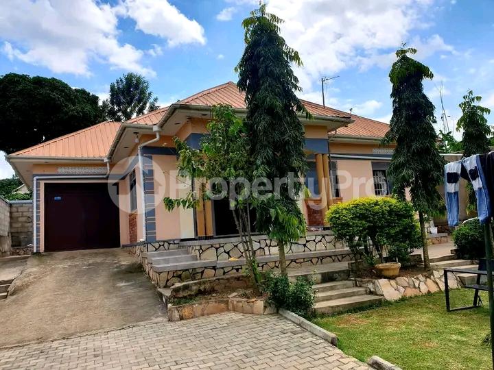 3 bedroom Bungalow Apartment for sale Bujjiko mityana  Kampala Central Kampala Central - 8