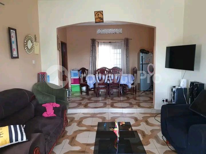 3 bedroom Bungalow Apartment for sale Bujjiko mityana  Kampala Central Kampala Central - 3
