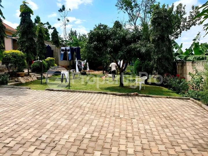 3 bedroom Bungalow Apartment for sale Bujjiko mityana  Kampala Central Kampala Central - 6