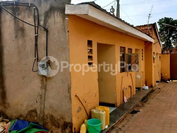 3 bedroom Apartment Block Apartment for sale Namugongo road  Kampala Central Kampala Central - 0