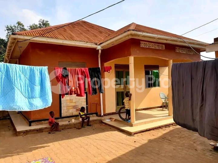 3 bedroom Apartment Block Apartment for sale Namugongo road  Kampala Central Kampala Central - 1