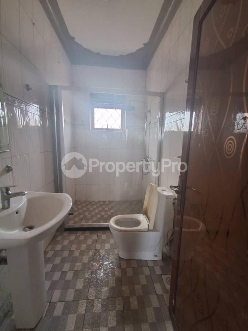3 bedroom Apartment Block Apartment for rent kyanja Kampala Central - 2
