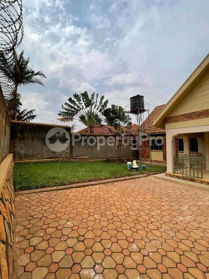 3 bedroom Bungalow Apartment for rent Ntinda road  Kampala Central Kampala Central - 1