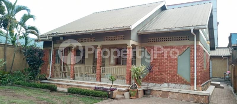 3 bedroom Bungalow Apartment for sale Kyaliwajjala road  Kampala Central Kampala Central - 0