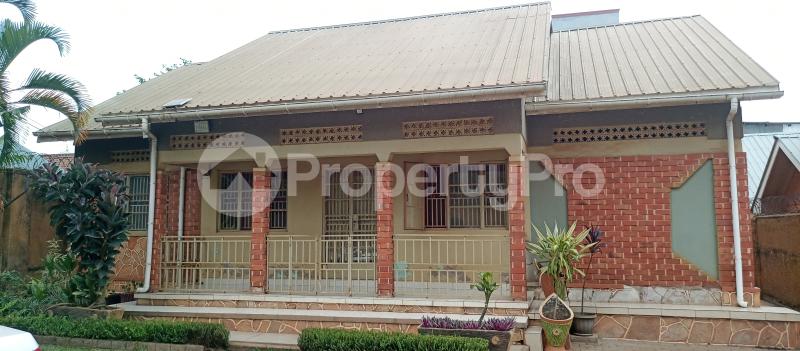 3 bedroom Villa for sale Kyaliwajjara town behind commercial plots Kampala Central Kampala Central - 8