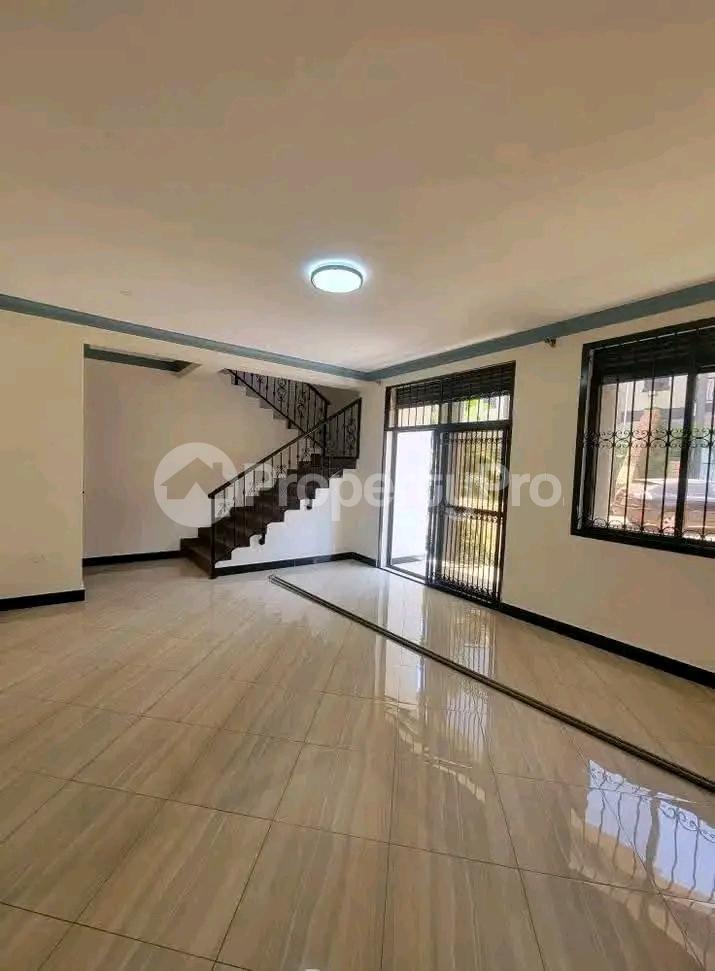 3 bedroom Apartment Block Apartment for rent Kyanja kungu  Kampala Central Kampala Central - 1