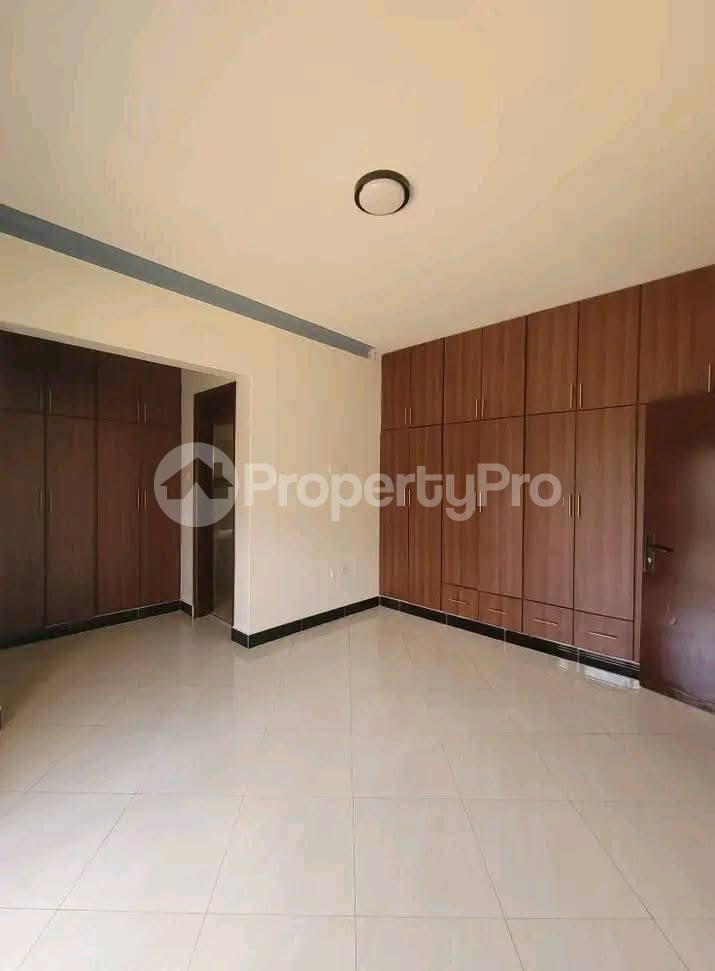 3 bedroom Apartment Block Apartment for rent kungu  Kisaasi Kampala Central - 3