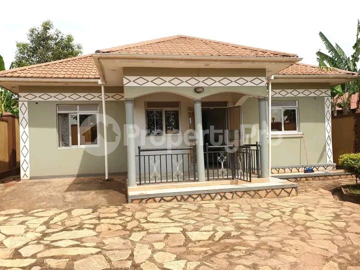 3 bedroom Bungalow Apartment for rent Kira road  Kampala Central Kampala Central - 6