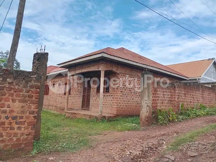 2 bedroom Bungalow Apartment for sale Kyaliwajjala  Kampala Central Kampala Central - 7