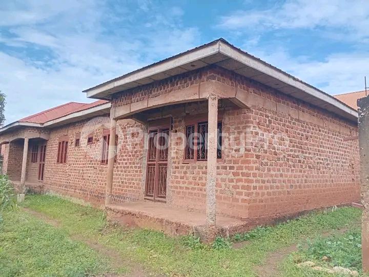 2 bedroom Bungalow Apartment for sale Kyaliwajjala  Kampala Central Kampala Central - 3