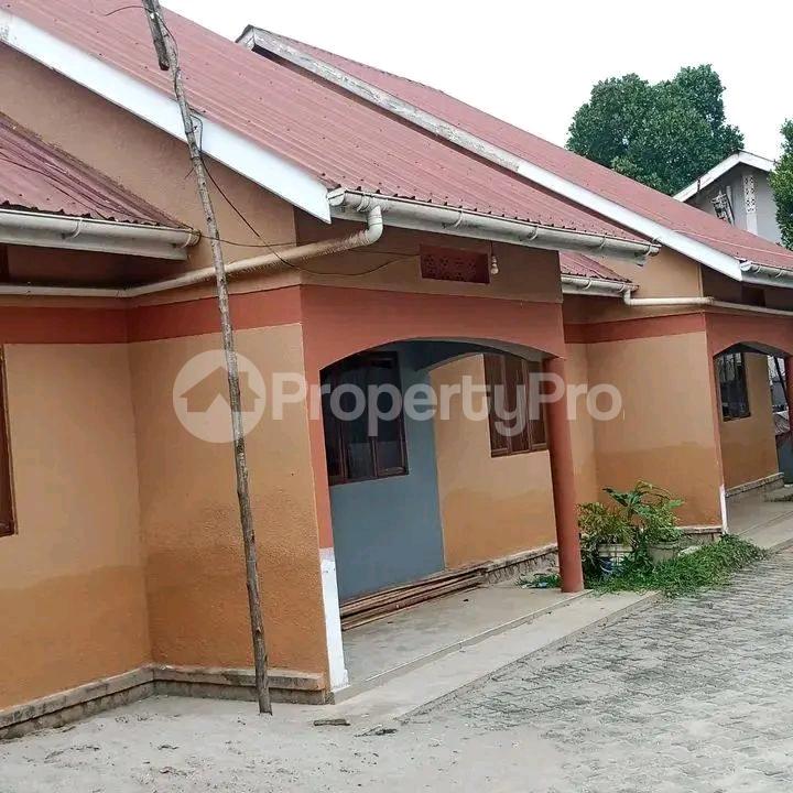2 bedroom Bungalow Apartment for sale Namugongo road  Kampala Central Kampala Central - 1